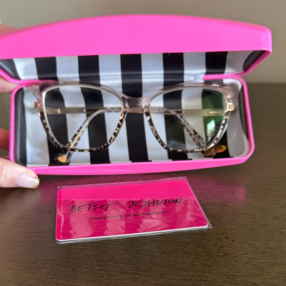 Betsey Johnson Tortoiseshell Cat Eye Glasses with Bright Pink Case